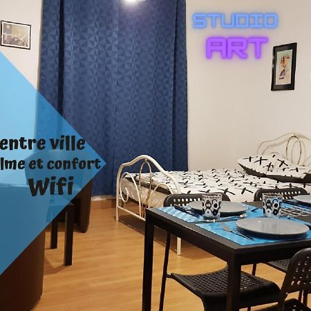 **Studio Art - 30m2 - Centre ville** Châlons-en-Champagne Esterno foto